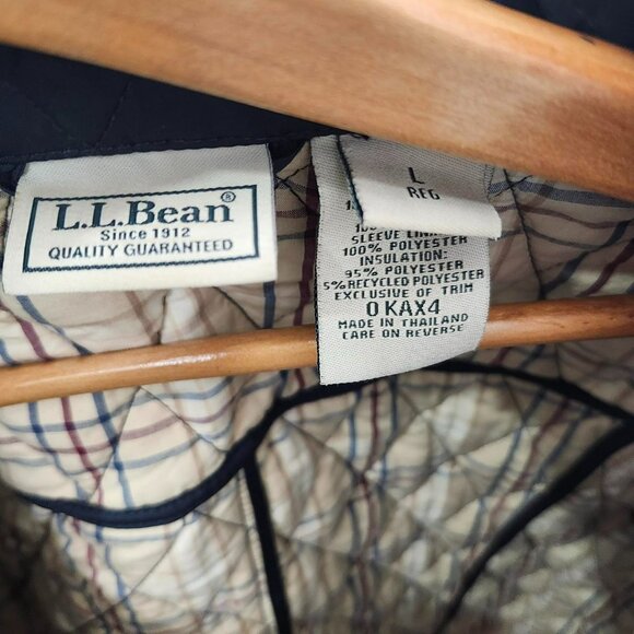 Navy blue black L.L.Bean quilted jacket - Picture 3 of 3